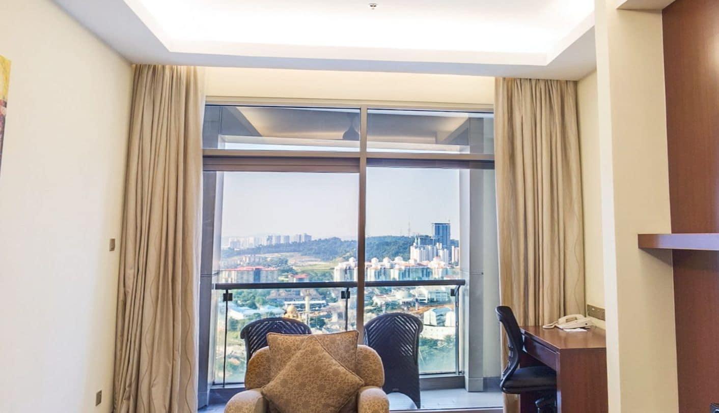 St Giles Gardens Kuala Lumpur Bagian luar foto A room at the hotel