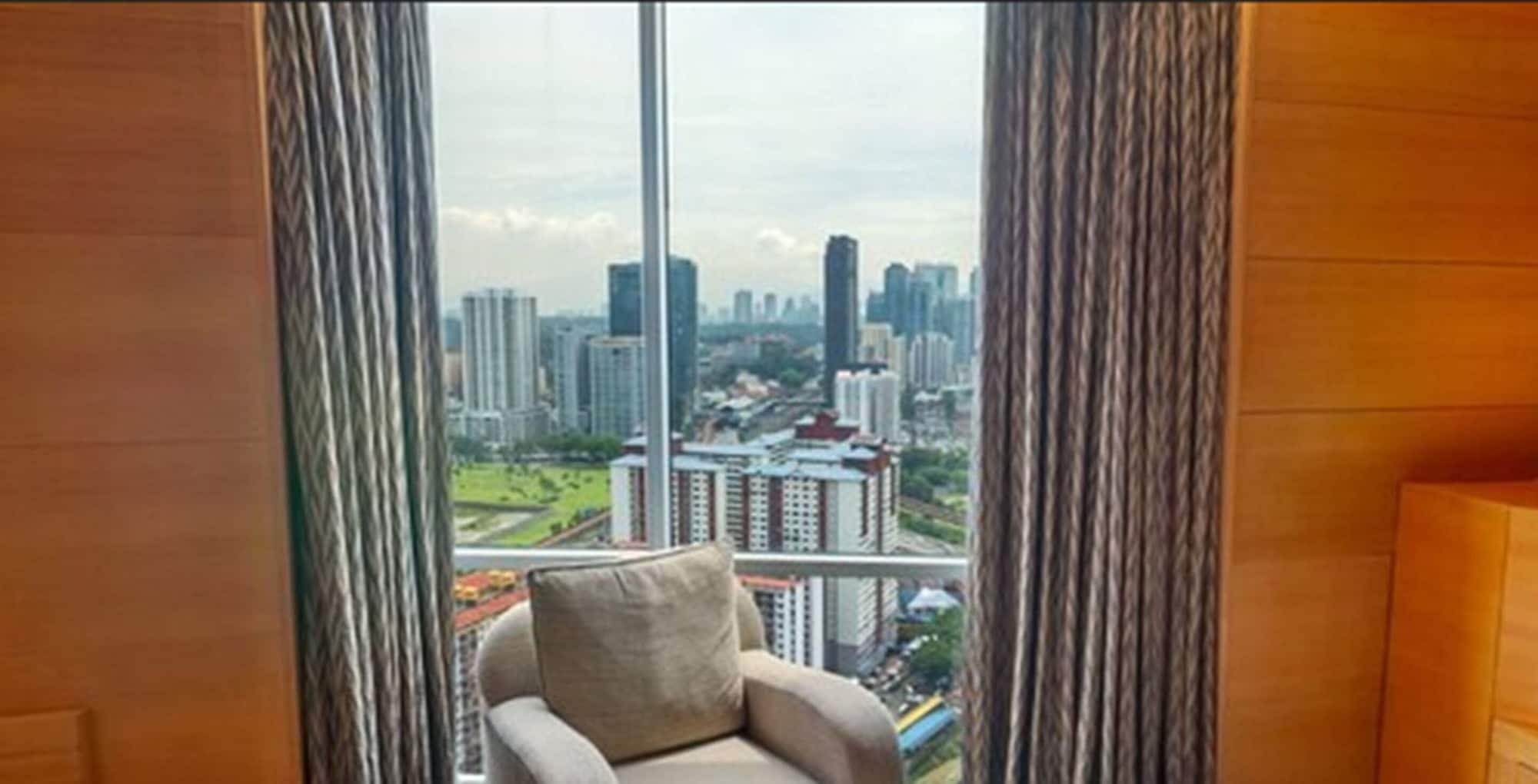 St Giles Gardens Kuala Lumpur Bagian luar foto View from the 16th floor of the building
