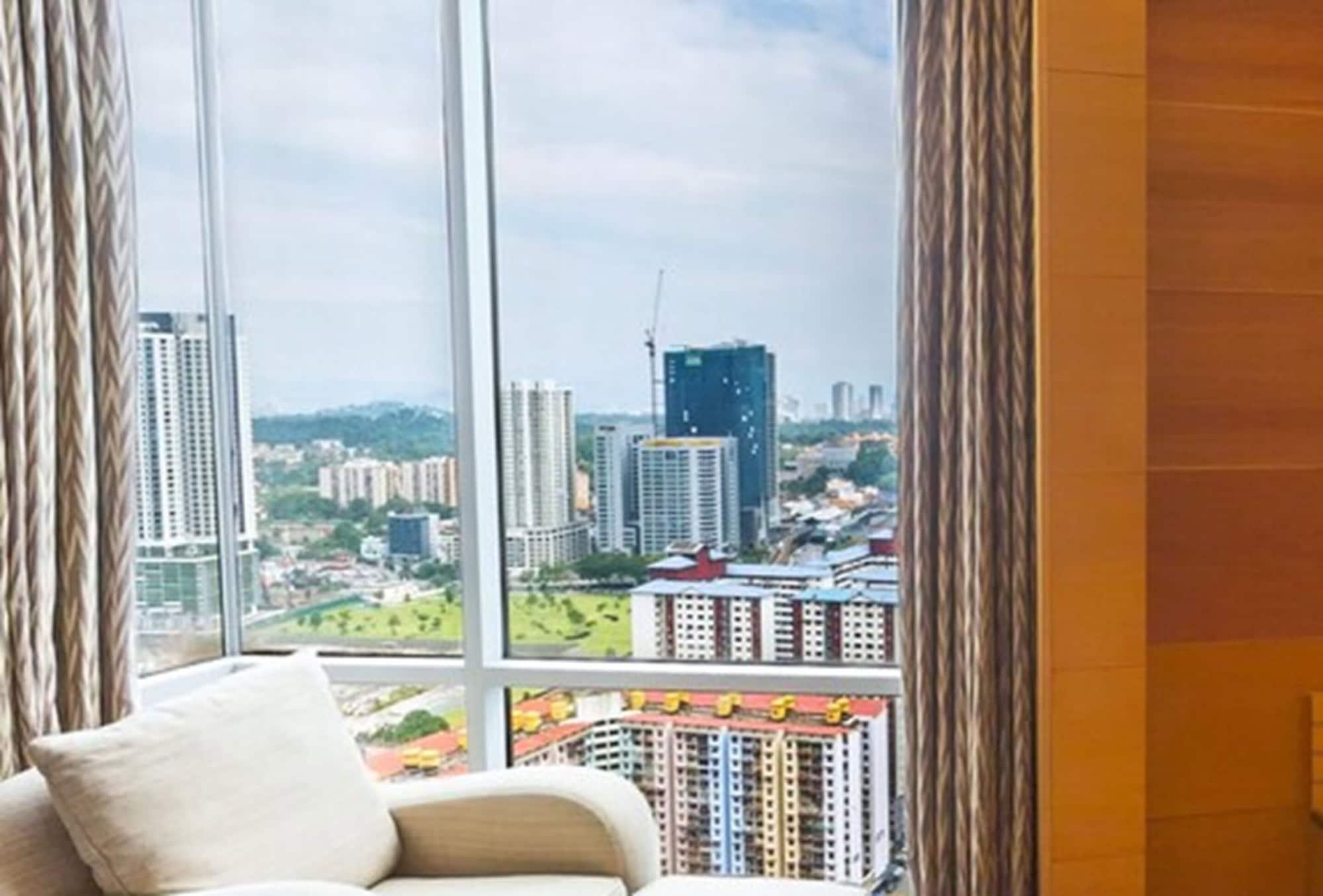 St Giles Gardens Kuala Lumpur Bagian luar foto View from the living room