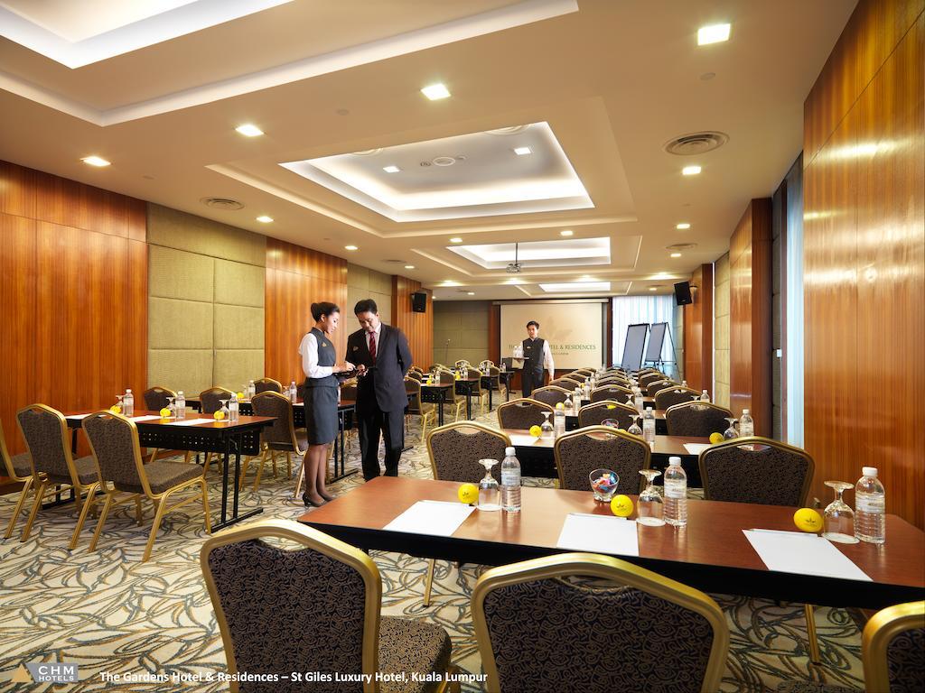 St Giles Gardens Kuala Lumpur Bagian luar foto Meeting room at the hotel